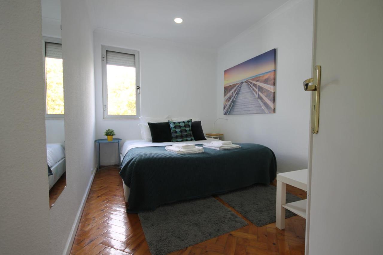 Lisbon South Apartment Bagian luar foto